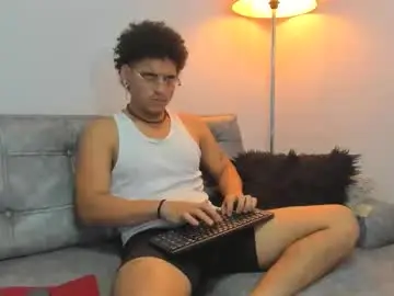 Chaturbate Nude Webcam of fire_boy69