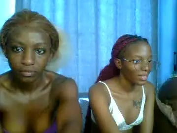 Chaturbate Live Sex Cam of sexxy_lunah