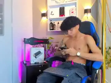 Chaturbate Live Sex of _taylor_black