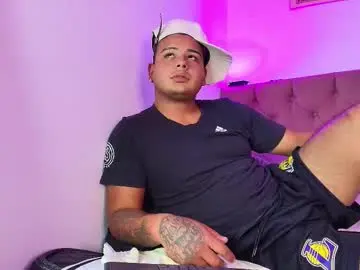 Chaturbate Live Sex of aaron_kingg