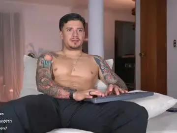 Chaturbate Live Sex Cam of chris_morton