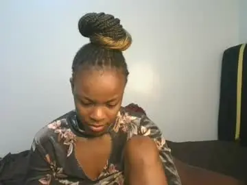 Chaturbate Nude Webcam of petite_luxe1
