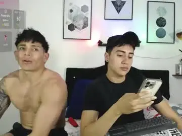 Chaturbate Adult Video Chat of thomas_and_lyan