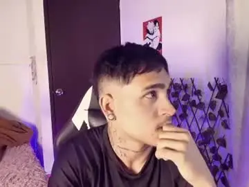 Chaturbate Live Sex Cam of chriss_wg_