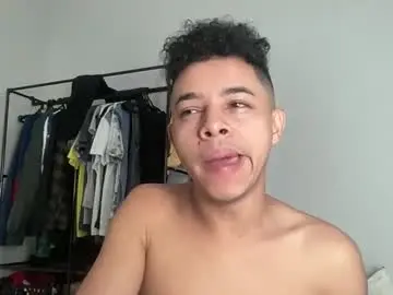 Chaturbate Watch Live Sex Cams of dotadinha