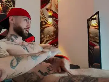 Chaturbate Free Porn Cam of luke_davis01