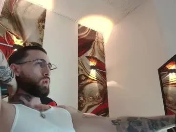 Chaturbate Adult Webcams of luke_davis01