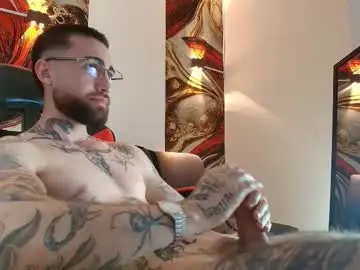 Chaturbate Live Sex Cam of luke_davis01