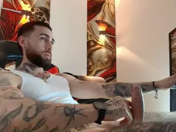 Chaturbate Free Porn Cam of luke_davis01