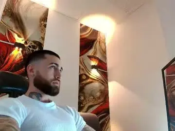 Chaturbate Live Sex Cam of luke_davis01