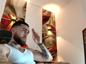 Chaturbate Nude Webcam of luke_davis01