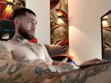 Chaturbate Free Porn Cam of luke_davis01