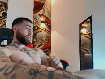 Chaturbate Live Sex of luke_davis01