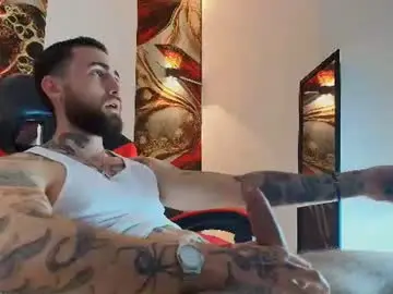Chaturbate Free Porn Cam of luke_davis01
