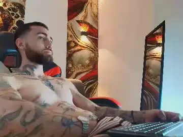 Chaturbate Free Live Porn of luke_davis01