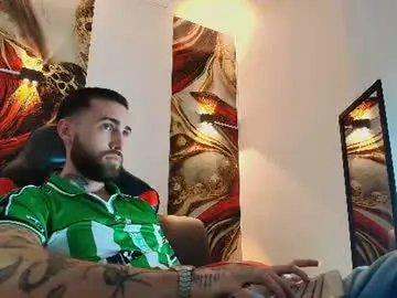 Chaturbate Live Sex Cam of luke_davis01