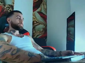 Chaturbate Free Live Porn of luke_davis01