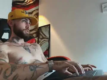 Chaturbate Nude Webcam of luke_davis01