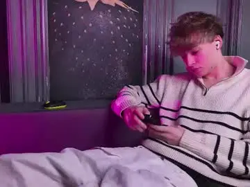 Chaturbate Sex Chat of curlytwinkboy