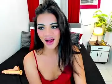 Chaturbate Live Sex Cam of irina_woodshakylishxx