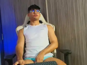 Chaturbate Live Porn of jimmy_leeh_