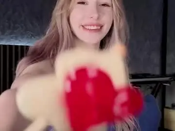 Chaturbate Live Sex Cam of fox_eyesavage