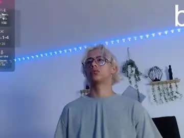 Chaturbate Live Sex Cam of labrinthteasing