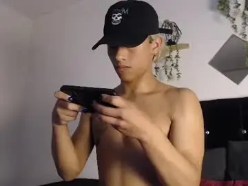Chaturbate Live Porn of labrinthteasing