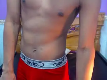 Chaturbate Live Porn of luigi_ferrer