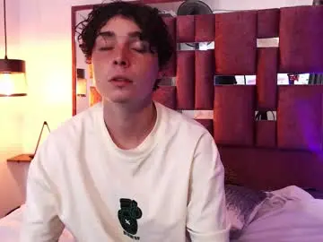 Chaturbate Watch Live Sex Cams of tayler_colins_1