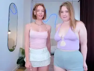 Chaturbate Live Sex Cam of cassie_palmer