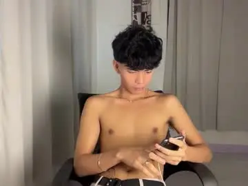 Chaturbate Sex Cam of hot_cuteboy02