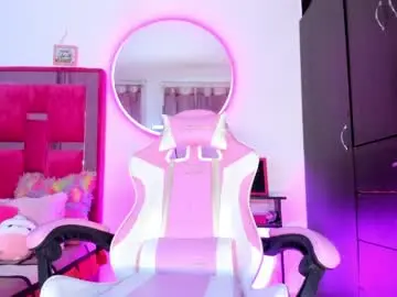 Chaturbate Live Sex Cam of isa_lovestory