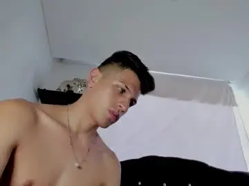 Chaturbate Free Porn Cam of kevin_ahs1