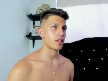 Chaturbate Live Sex Cam of kevin_ahs1