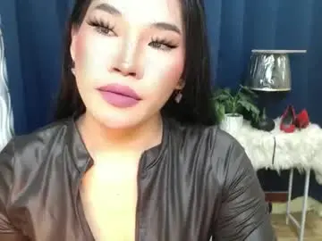 Chaturbate Live Sex Cam of lovelysugar18