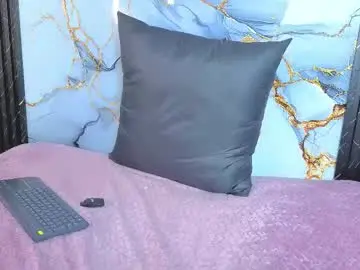 Chaturbate Sex Cam of maevekuro