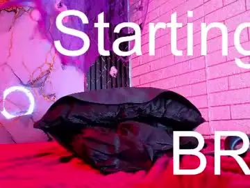 Chaturbate Free Live Porn of maevekuro