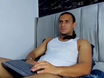 Chaturbate Live Sex of thomas__wayne