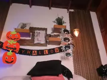 Chaturbate Best live sex cam show of lucy0420