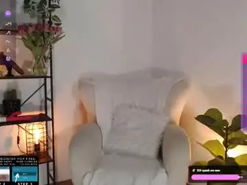 Chaturbate Best live sex cam show of lucylia_