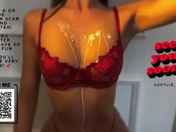 Chaturbate Sex Cam of lucylia_