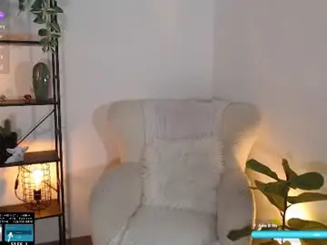 Chaturbate Best live sex cam show of lucylia_