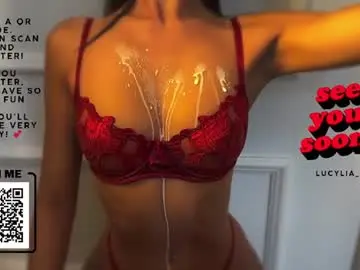 Chaturbate Adult Webcam of lucylia_
