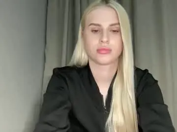 Chaturbate Nude Webcam of shyfox02