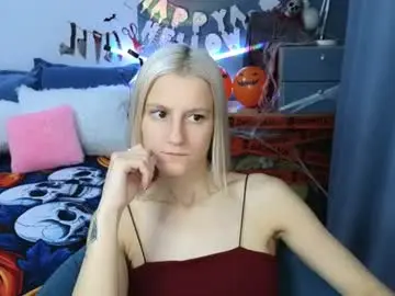 Chaturbate Live Sex Cam of alinika08