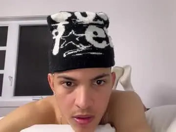 Chaturbate Free Porn Cam of sbouchikh03