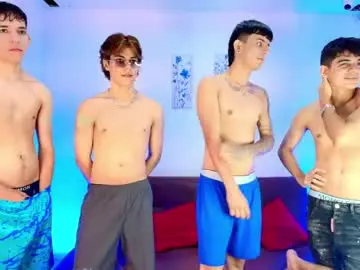 Chaturbate Live Sex Cam of chillbicrew