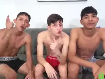 Chaturbate Free Porn Cam of chillbicrew