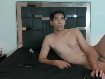 Chaturbate Live Sex Cam of liz_sebas